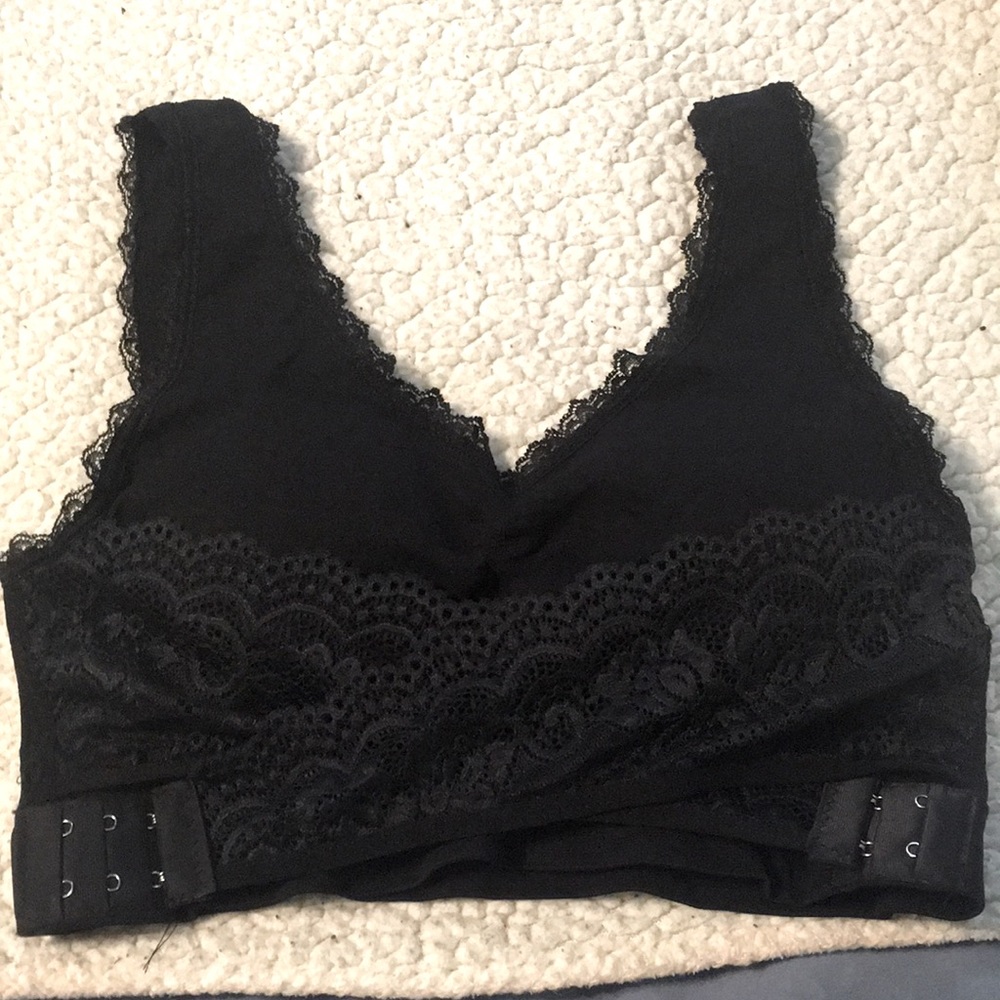 Sports bra